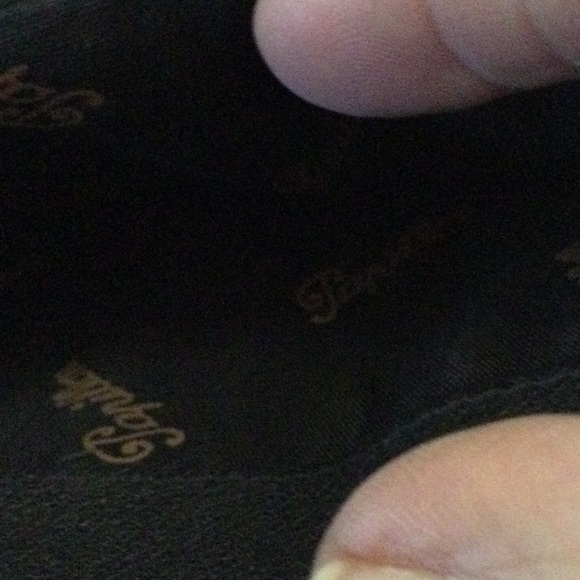 Papillon Wallet - Picture 6 of 7